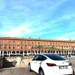 Coeur Capitole 122M2- Clim - Parking - Ascenseur- Metro