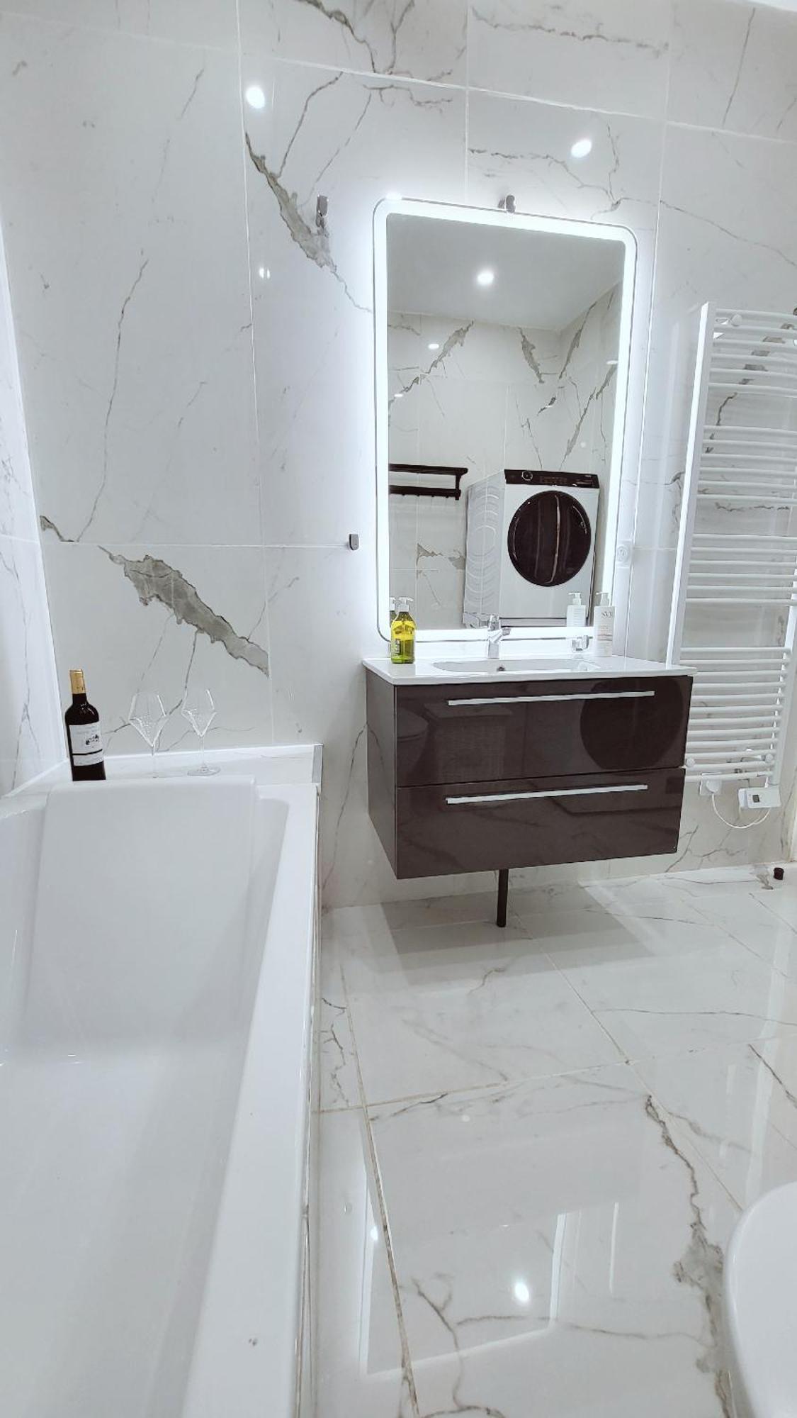 Coeur Capitole 122m2- Clim - Parking - Ascenseur- Metro Apartamento Toulouse